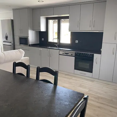 Valentina House Outeiro Seco