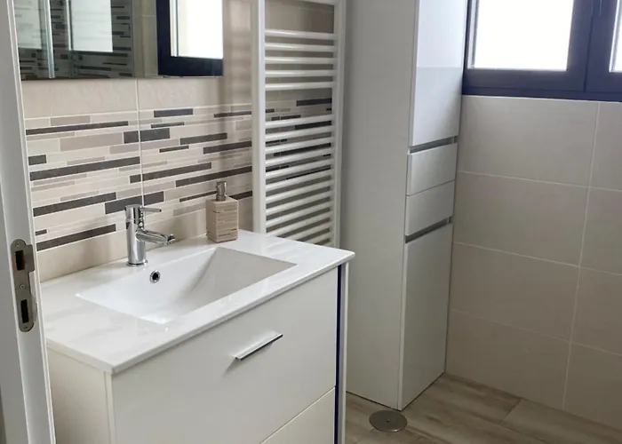 Valentina House Outeiro Seco